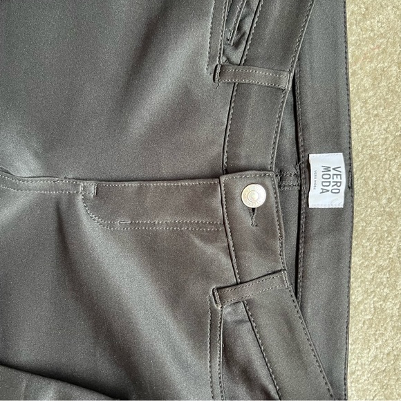 Vera Moda black pants in size Small. Excellent condition. - Picture 11 of 13